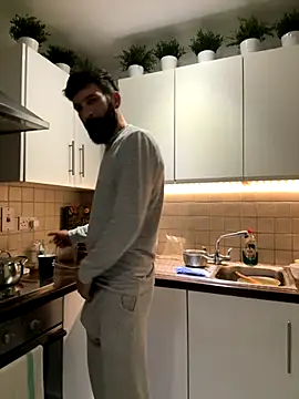 Michel huge online show from 10-27-25, 06:36