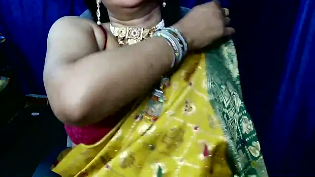 QUEEN SAKHI- online show from 04-10-26, 05:14