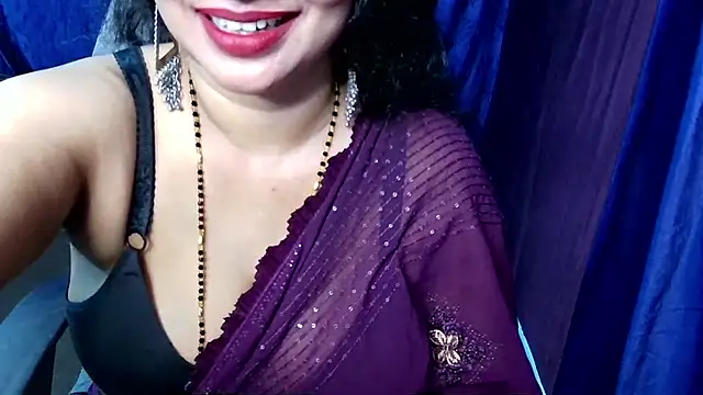 QUEEN SAKHI- online show from 03-28-26, 06:53