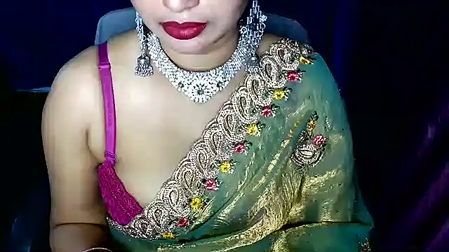 QUEEN SAKHI- online show from 06-21-26, 10:43