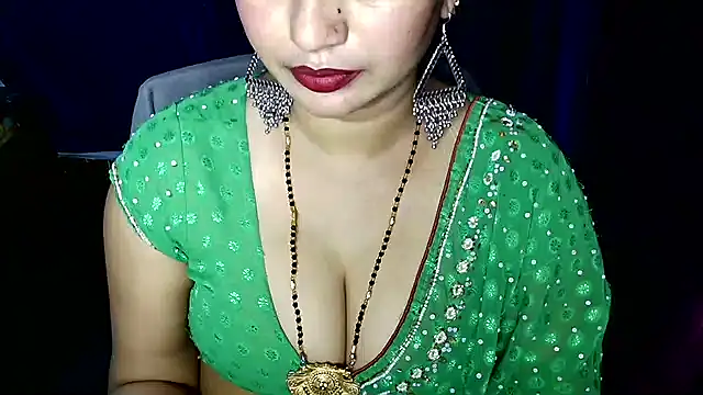 QUEEN SAKHI- online show from 06-20-26, 12:21