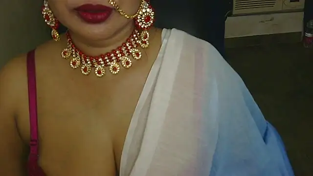 Snapshot of QUEEN_SAKHI- chatting on 09-28-25, 06:26 QUEEN SAKHI- online show from 09-28-25, 06:26