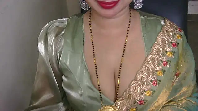 Snapshot of QUEEN_SAKHI- chatting on 10-10-25, 06:09 QUEEN SAKHI- online show from 10-10-25, 06:09