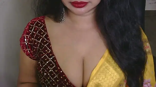 Snapshot of QUEEN_SAKHI- chatting on 10-19-25, 09:01 QUEEN SAKHI- online show from 10-19-25, 09:01