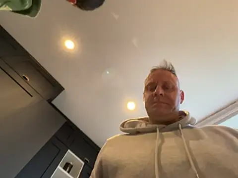 Snapshot of backdoorgalore4you chatting on 01-17-26, 09:02 backdoorgalore4you online show from 01-17-26, 09:02