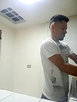 MI GERALD online show from 09-15-25, 04:07