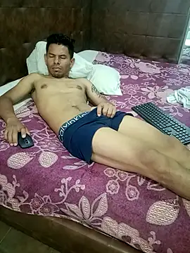 MI GERALD online show from 10-28-25, 03:33