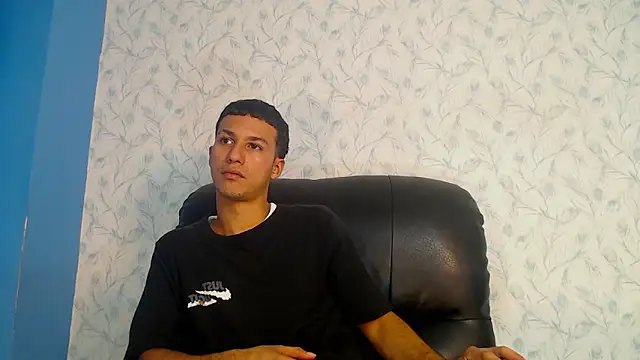 Snapshot of Marcus_Jeron chatting on 06-04-26, 11:53 Marcus Jeron online show from 06-04-26, 11:53