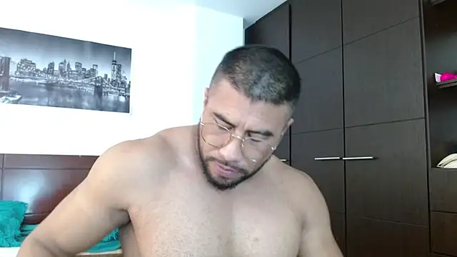 AntonyDAngelo25 online show from 10-30-25, 09:11