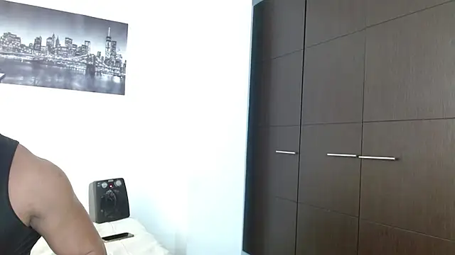 AntonyDAngelo25 online show from 10-24-25, 06:40