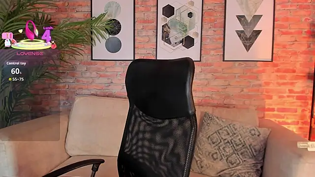 Camila Bustamante online show from 04-08-26, 07:26