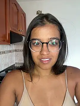 Camila Bustamante online show from 03-27-26, 04:19