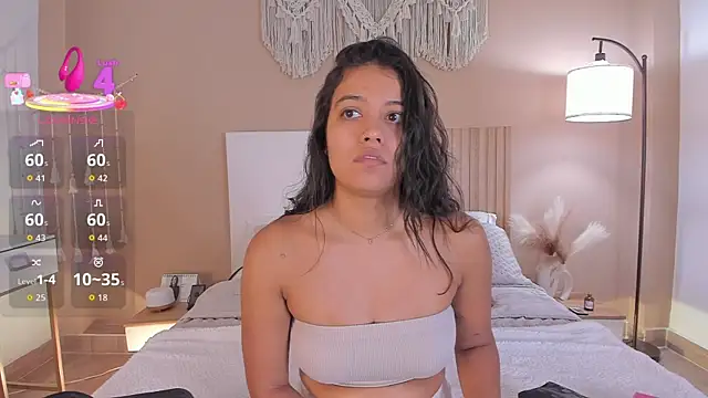 Camila Bustamante online show from 05-29-26, 01:39