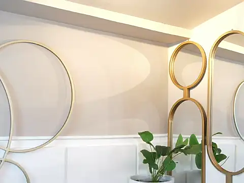 Thiago Valente online show from 10-28-25, 01:10