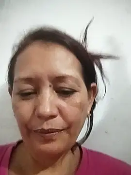 Snapshot of marinita13 chatting on 09-21-25, 03:33 marinita13 online show from 09-21-25, 03:33