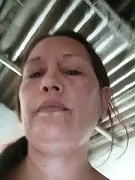 Snapshot of marinita13 chatting on 10-18-25, 07:38 marinita13 online show from 10-18-25, 07:38