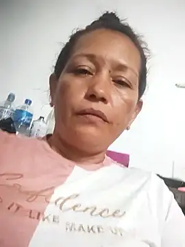 Snapshot of marinita13 chatting on 10-10-25, 12:55 marinita13 online show from 10-10-25, 12:55