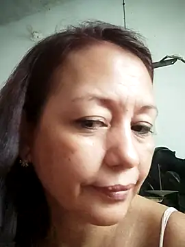Snapshot of marinita13 chatting on 09-18-25, 02:09 marinita13 online show from 09-18-25, 02:09
