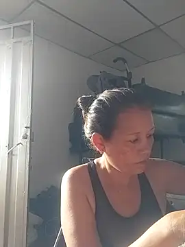 marinita13 online show from 11-26-25, 08:09