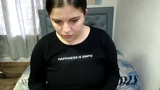 sarah aguilar online show from 04-28-26, 02:54