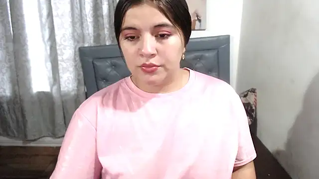 sarah aguilar online show from 07-11-26, 02:50