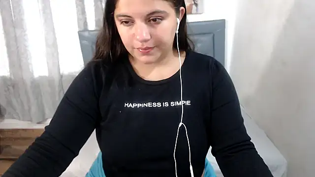 sarah aguilar online show from 06-04-26, 02:22