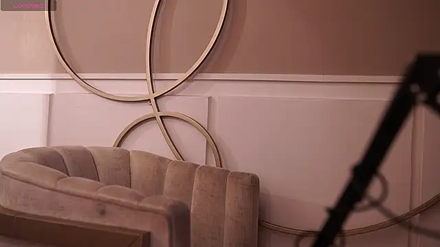 Ariaa Isabell online show from 11-12-25, 06:45