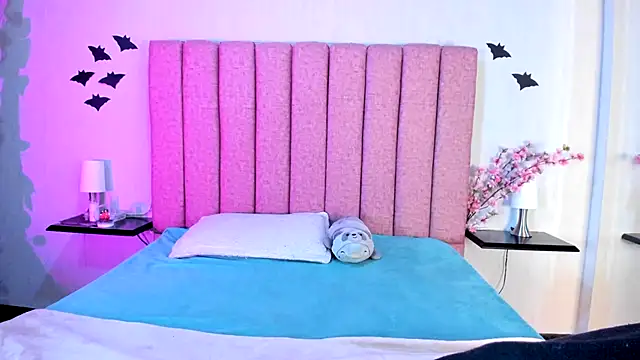 TerumiKitty online show from 11-20-25, 08:53