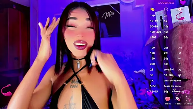 Snapshot of LADY-HOT-SEXY- chatting on 06-09-26, 09:49 LADY-HOT-SEXY- online show from 06-09-26, 09:49