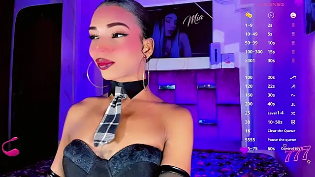 Snapshot of LADY-HOT-SEXY- chatting on 06-08-26, 01:28 LADY-HOT-SEXY- online show from 06-08-26, 01:28