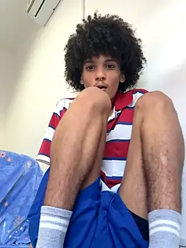 Max Rain online show from 10-22-25, 07:35