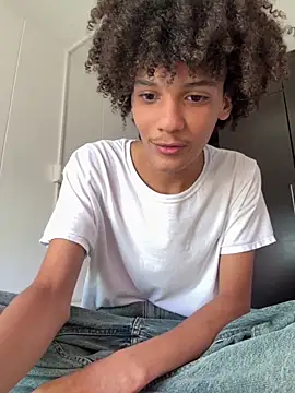 Max Rain online show from 09-17-25, 08:11