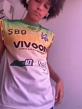 Max Rain online show from 10-18-25, 05:37