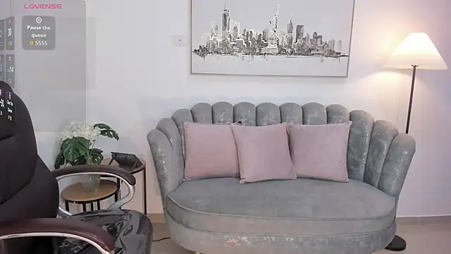 July Adams online show from 06-04-26, 03:22