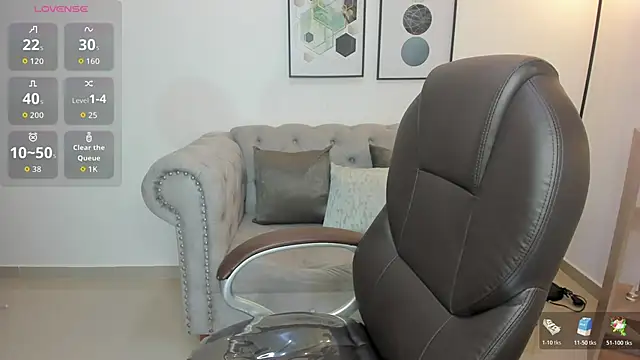 July Adams online show from 05-06-26, 02:59