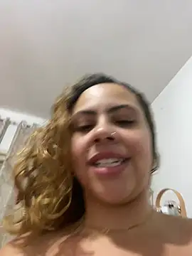 Snapshot of Chloe_Leaozinho chatting on 07-15-26, 01:45 Chloe Leaozinho online show from 07-15-26, 01:45