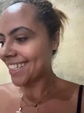 Chloe Leaozinho online show from 03-13-26, 04:01