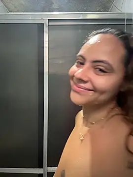 Chloe Leaozinho online show from 04-25-26, 02:25