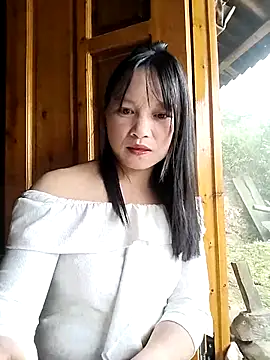 Snapshot of Tiyir597 chatting on 10-04-25, 03:41 Tiyir597 online show from 10-04-25, 03:41