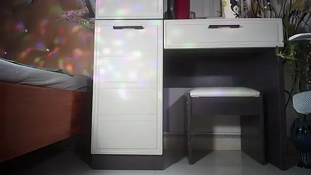 lyly asian online show from 03-21-26, 08:15