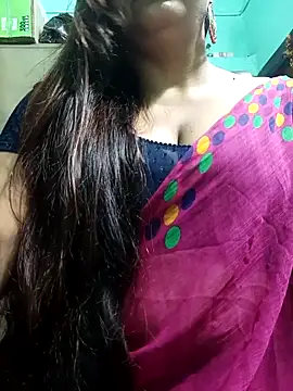 Snapshot of Bhanu-Sharma chatting on 10-10-25, 04:24 Bhanu-Sharma online show from 10-10-25, 04:24