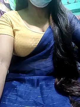 Snapshot of Bhanu-Sharma chatting on 09-10-25, 04:55 Bhanu-Sharma online show from 09-10-25, 04:55
