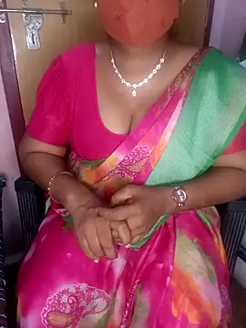 Jessi 25 online show from 10-17-25, 05:26