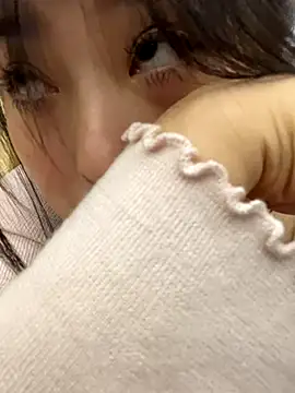 xiao-mo520 online show from 11-20-25, 11:22