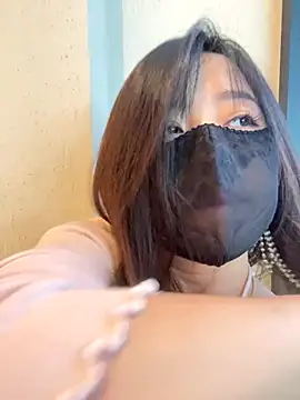 xiao-mo520 online show from 10-18-25, 09:55