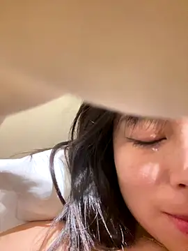 xiao-mo520 online show from 09-09-25, 12:36