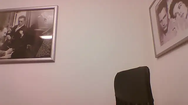 Snapshot of FROCETTO93 chatting on 10-10-25, 05:03 FROCETTO93 online show from 10-10-25, 05:03