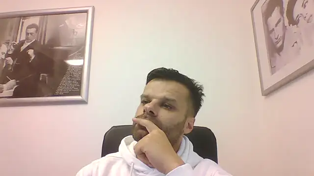 Snapshot of FROCETTO93 chatting on 10-17-25, 06:39 FROCETTO93 online show from 10-17-25, 06:39
