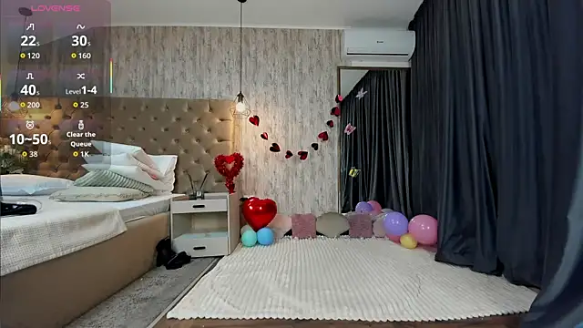 Maya Collins  online show from 03-08-26, 07:50