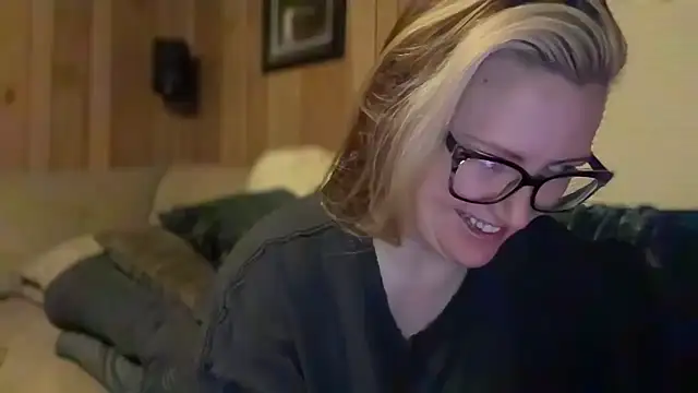 PefectNipz online show from 11-08-25, 06:28